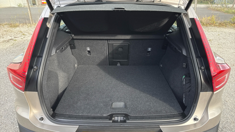 Volvo XC40 2.0 B3P Core 5dr Auto Petrol Estate